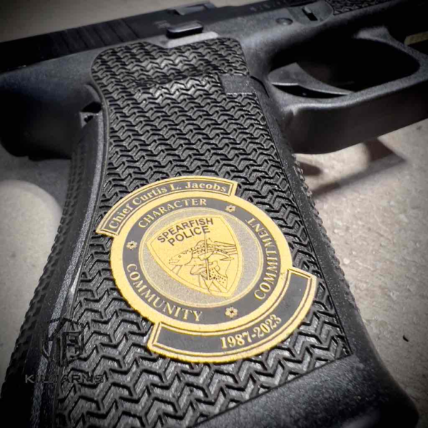 Retirement pistol